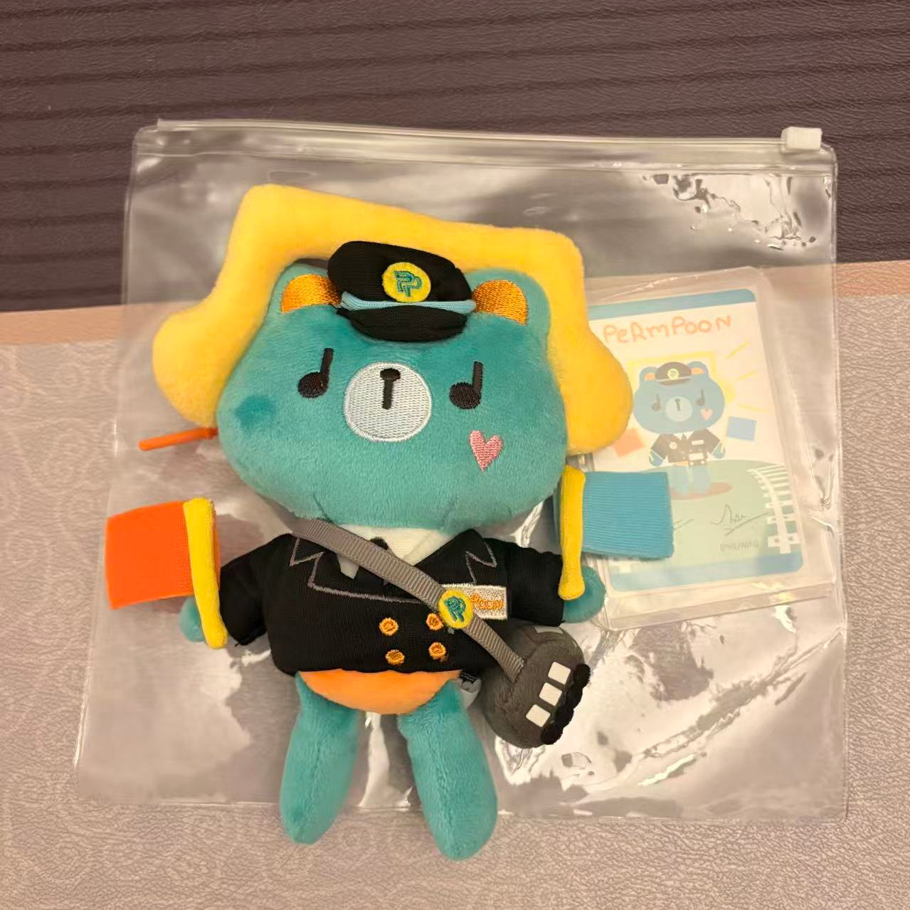 GMMTV-PONDPHUWIN PERMPOON STATION MASTER DOLL KEYCHAIN