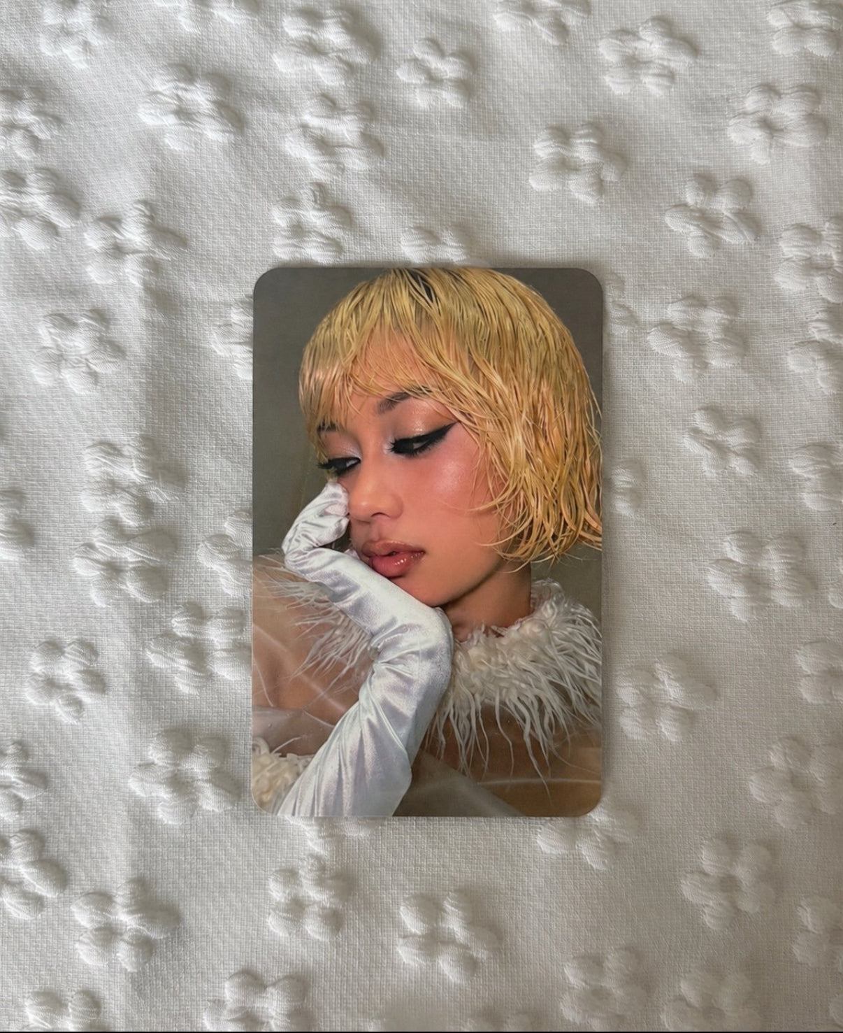 KATSEYE Wild Pinky Up Soundwave POB Lucky Draw Photocard
