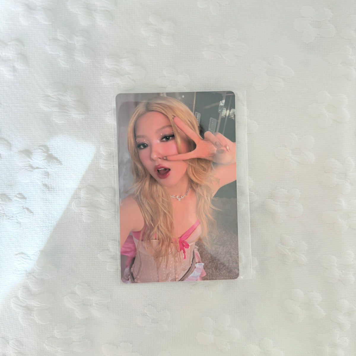 KATSEYE Wild Weverse Fansign Photocard