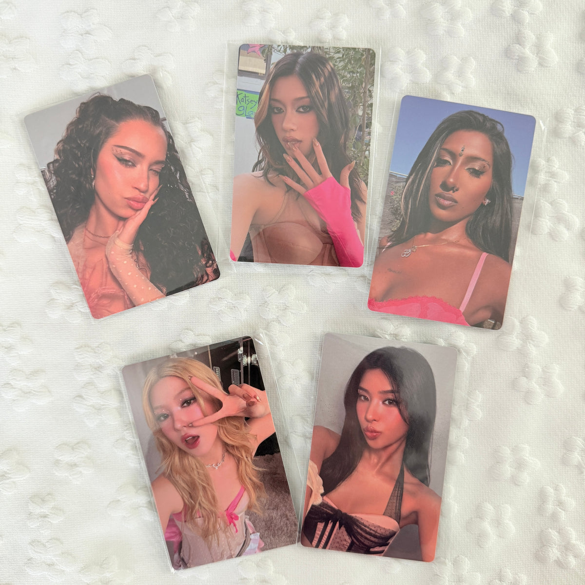 KATSEYE Wild Weverse Fansign Photocard