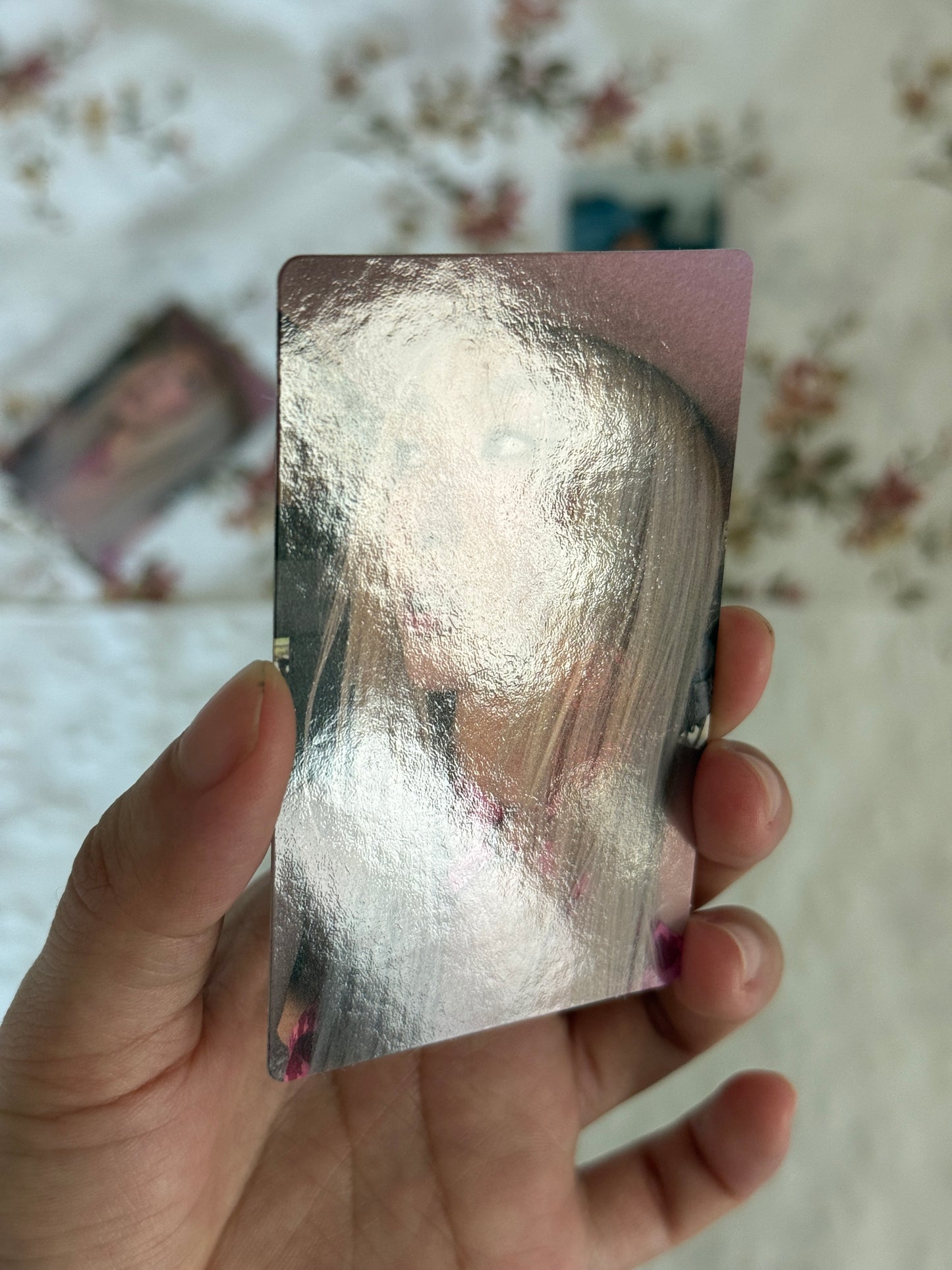 KATSEYE Beautiful Chaos Pinky Up Weverse Offline Fansign Photocard