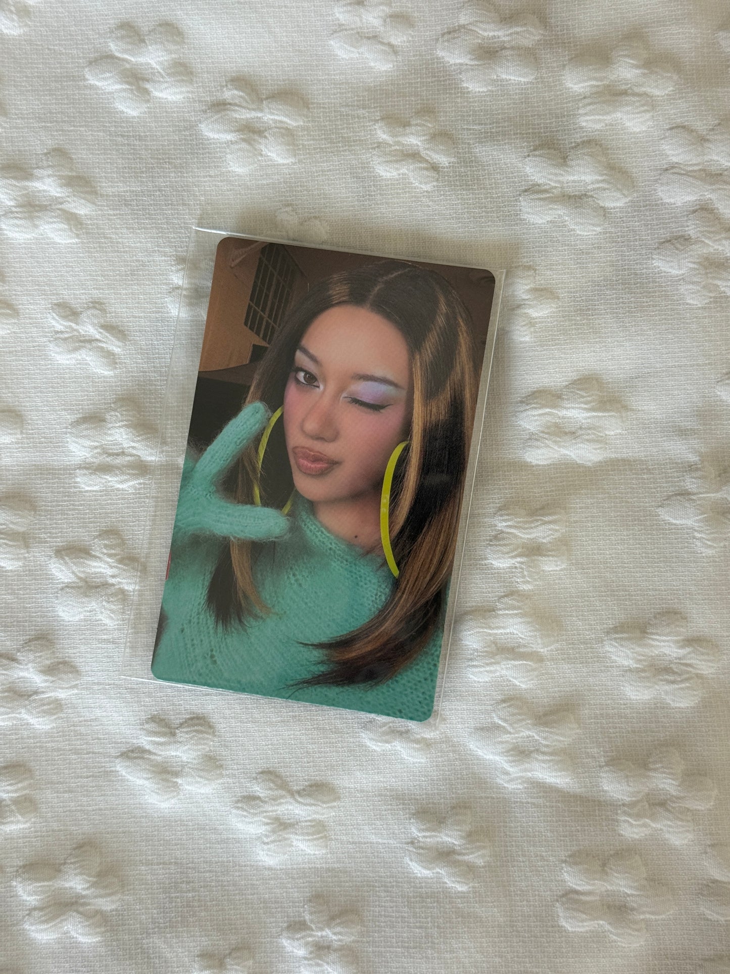 KATSEYE Beautiful Chaos Pinky Up Weverse Offline Fansign Photocard